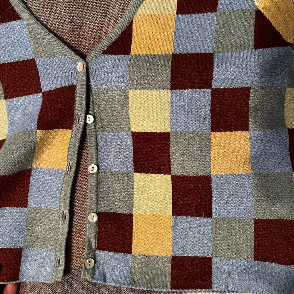 Kendall & Kylie - Cropped Sweater Cardigan / Size Small - Picture 4 of 5